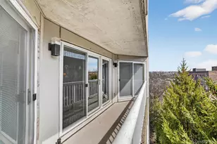 10 Stewart Pl, White Plains, NY 10603 - Photo 39