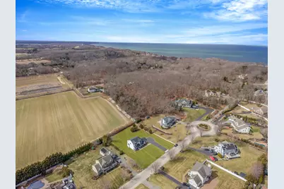 85 Roanoke Court, Riverhead, NY 11901 - Photo 3