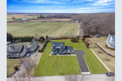 85 Roanoke Court, Riverhead, NY 11901 - Photo 3