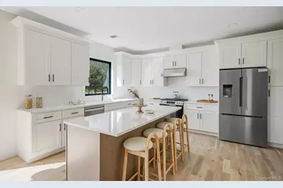 85 Roanoke Court, Riverhead, NY 11901 - Photo 13