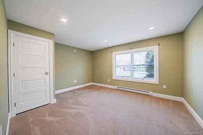 72 Locust Avenue, Oakdale, NY 11769 - Photo 15