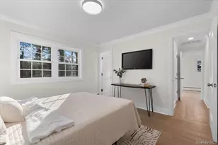 27 Valley Ave, Locust Valley, NY 11560 - Photo 17