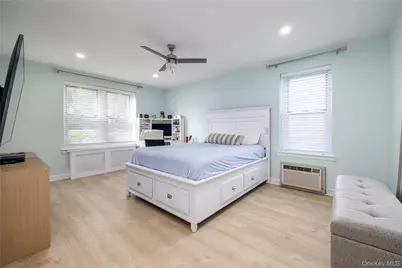 250 W Merrick Road #1E, Freeport, NY 11520 - Photo 15