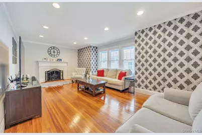 14 Lenox Avenue, Lynbrook, NY 11563 - Photo 7