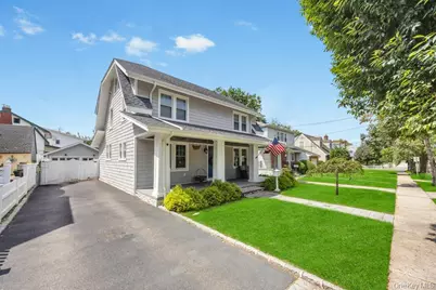 14 Lenox Avenue, Lynbrook, NY 11563 - Photo 3