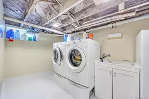 14 Lenox Ave, Lynbrook, NY 11563 - Photo 29