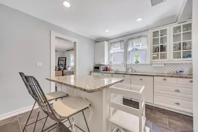 14 Lenox Avenue, Lynbrook, NY 11563 - Photo 11