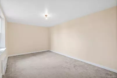 8450 169th Street #306, Jamaica, NY 11432 - Photo 5