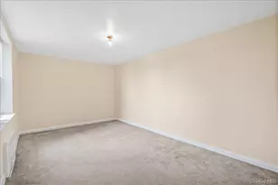 84-50 169th St, Jamaica, NY 11432 - Photo 5