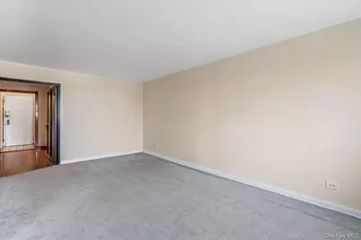 8450 169th Street #306, Jamaica, NY 11432 - Photo 17