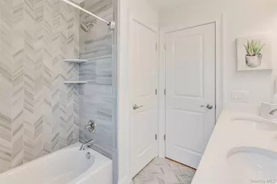 8 Roundhill Road, Hopewell Junction, NY 12533 - Photo 27