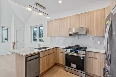 150-17 Hawtree St, Ozone Park, NY 11417 - Photo 25