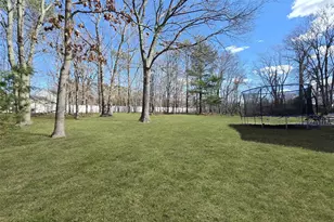 23 Shamrock Ln, Centereach, NY 11720 - Photo 19