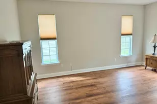 19 Sunflower St, Middletown, NY 10940 - Photo 9