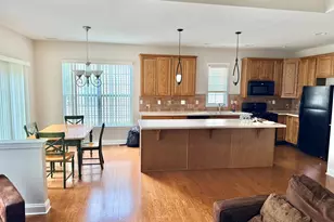 19 Sunflower St, Middletown, NY 10940 - Photo 5