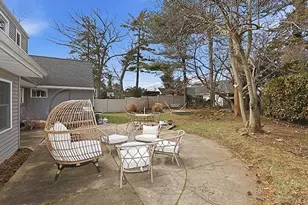 2171 Seneca Dr S, Merrick, NY 11566 - Photo 23