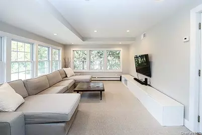 2171 Seneca Drive S, Merrick, NY 11566 - Photo 9