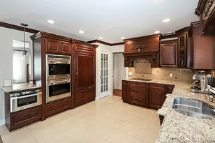 2171 Seneca Dr S, Merrick, NY 11566 - Photo 7