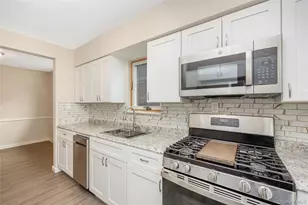 67-17 Fresh Meadow Ln, Fresh Meadows, NY 11365 - Photo 23