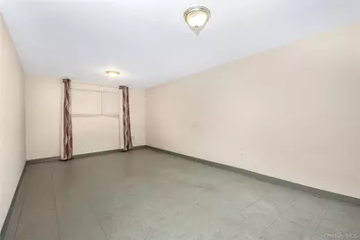 6717 Fresh Meadow Lane, Fresh Meadows, NY 11365 - Photo 31