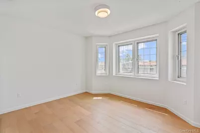 150-25 Hawtree Street, Ozone Park, NY 11417 - Photo 27