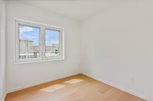 150-25 Hawtree St, Ozone Park, NY 11417 - Photo 15