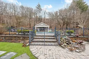 28 Clipper Dr, Northport, NY 11768 - Photo 49