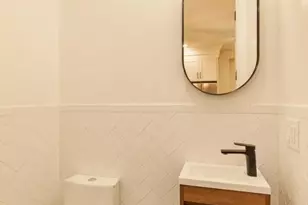 1173 E 43rd St, Brooklyn, NY 11210 - Photo 11