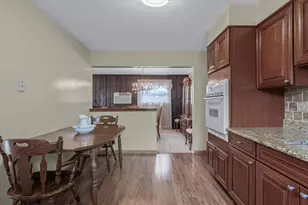 715 McCall Ave, West Islip, NY 11795 - Photo 11