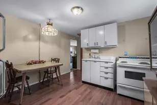 715 McCall Ave, West Islip, NY 11795 - Photo 17