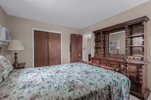 715 McCall Ave, West Islip, NY 11795 - Photo 13