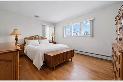 3727 Oceanside Road E, Oceanside, NY 11572 - Photo 9