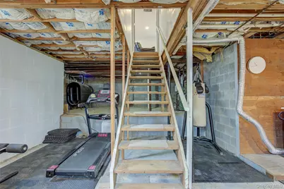 507 Gillette Avenue, Bayport, NY 11705 - Photo 37