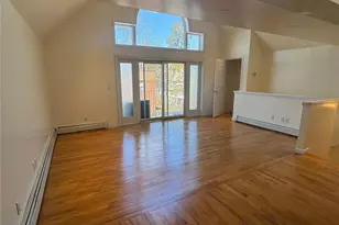 250-16 41st Rd, Little Neck, NY 11363 - Photo 17