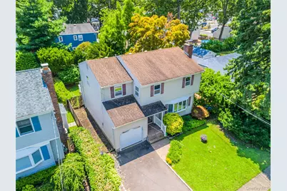 12 Grand Place, East Northport, NY 11731 - Photo 27