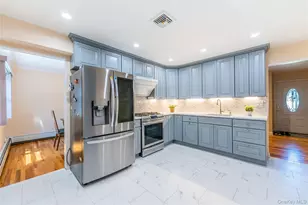 12 Grand Pl, East Northport, NY 11731 - Photo 7