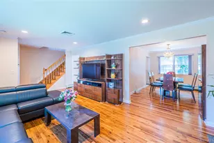 12 Grand Pl, East Northport, NY 11731 - Photo 5