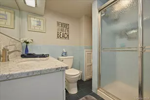 38 Pine Ave, Floral Park, NY 11001 - Photo 33