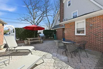 38 Pine Avenue, Floral Park, NY 11001 - Photo 37