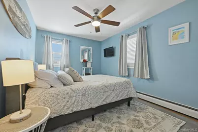 38 Pine Avenue, Floral Park, NY 11001 - Photo 23