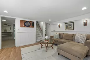 6 Janssen Dr, Manhasset, NY 11030 - Photo 25