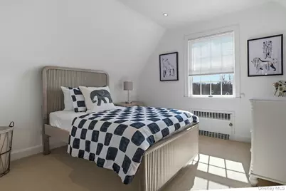 6 Janssen Drive, Manhasset, NY 11030 - Photo 23