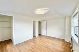 57-39 Mazeau St, Maspeth, NY 11378 - Photo 9