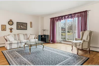 48 Eastfield Lane, Melville, NY 11747 - Photo 7