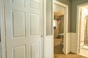 50 Tower Ln, Levittown, NY 11756 - Photo 9