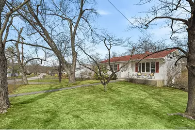 3316 Poplar Street, Yorktown Heights, NY 10598 - Photo 3