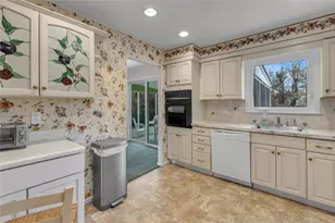 438 Atlantic St, East Northport, NY 11731 - Photo 11