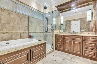 4 Shoal Drive, West Islip, NY 11795 - Photo 23