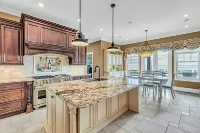 4 Shoal Drive, West Islip, NY 11795 - Photo 5