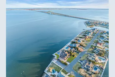 4 Shoal Drive, West Islip, NY 11795 - Photo 45